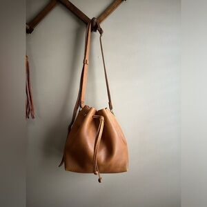 Dune - Portland leather goods large bucket bag